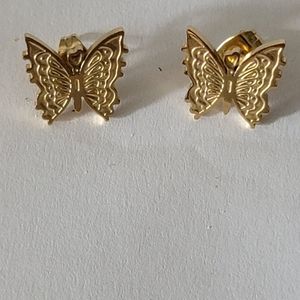 NEW- Butterfly necklace set